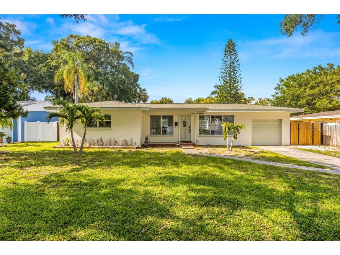 908 Ponce De Leon Boulevard Belleair FL 33756 T3549604 image1