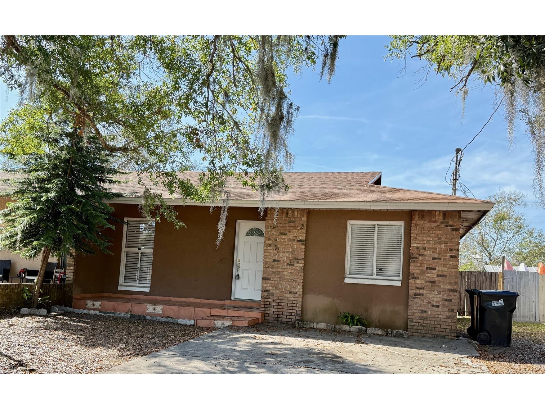 908 Tucker Avenue Orlando FL 32807 O6387737 image1