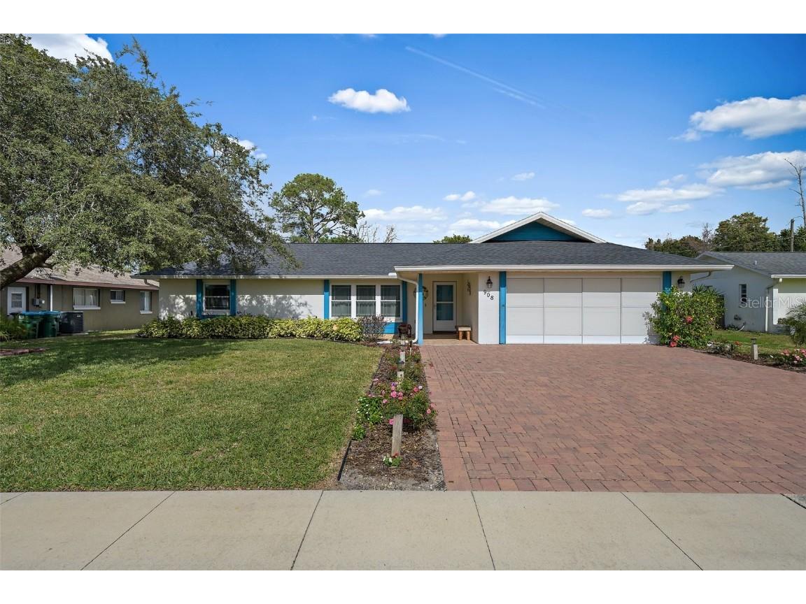 908 Vercelli Street Deltona FL 32725 V4934248 image1