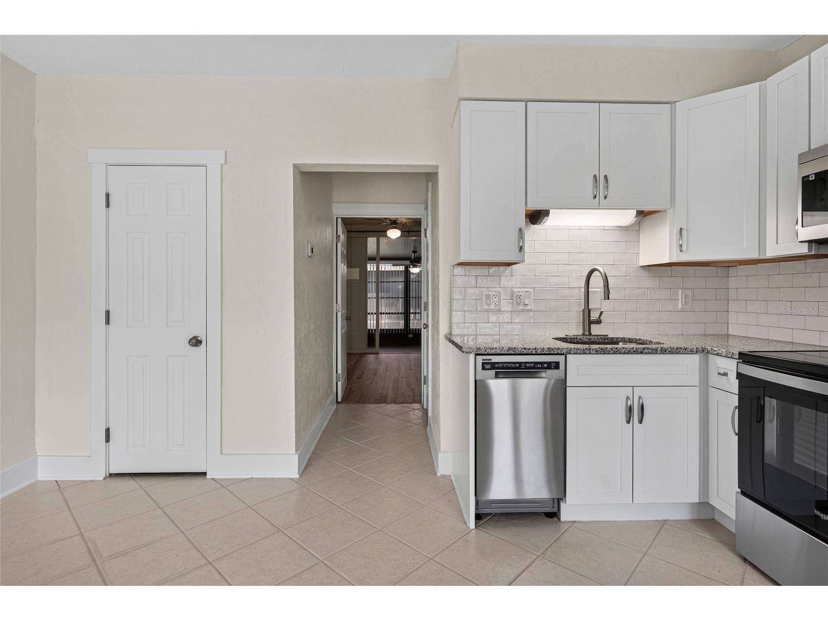 908 Villas Drive #23 Venice FL 34285 - GULF OF AMERICA N6144768 image9