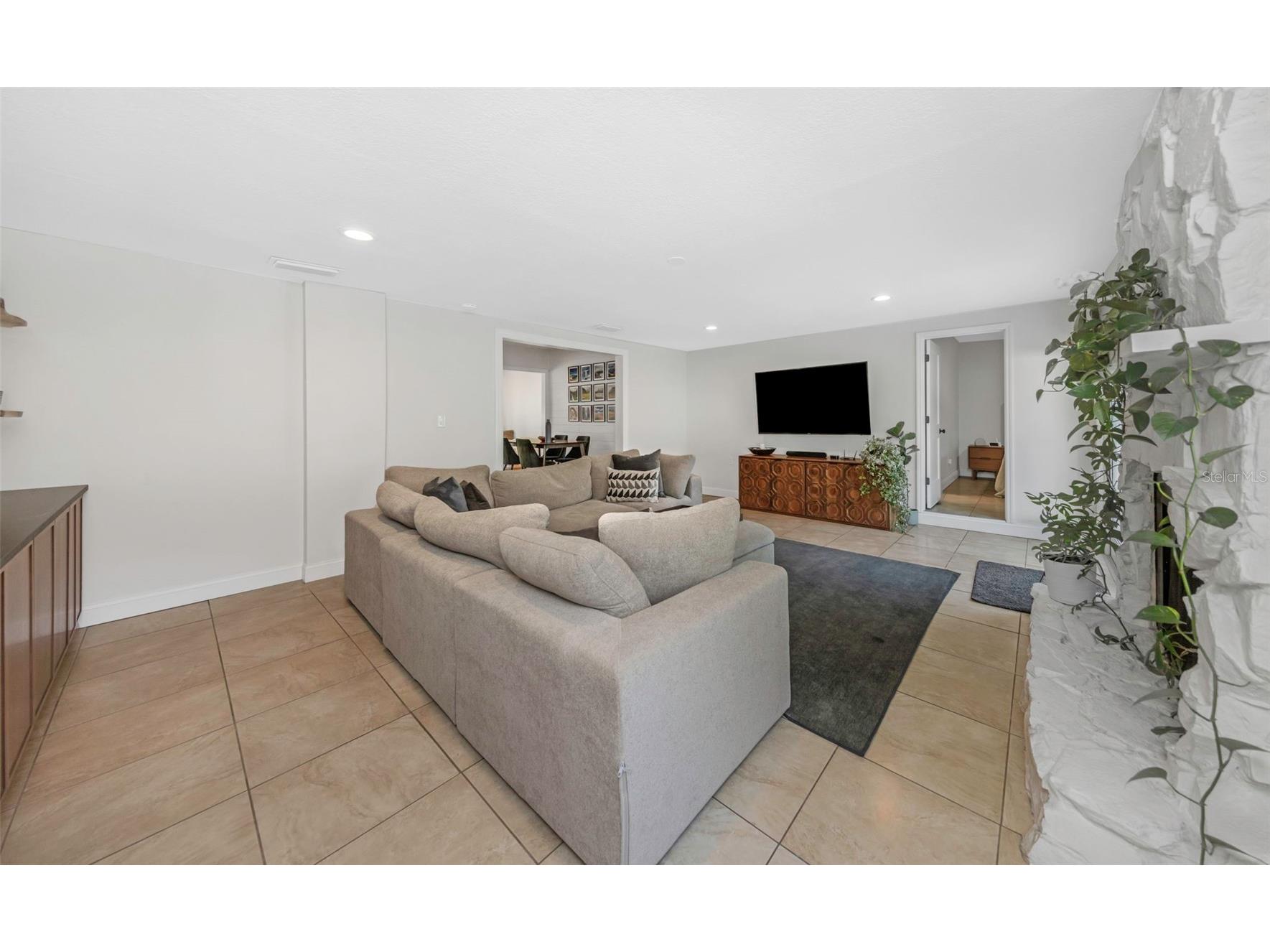 908 W Candlewood Avenue Tampa FL 33603 TB8513924 image15