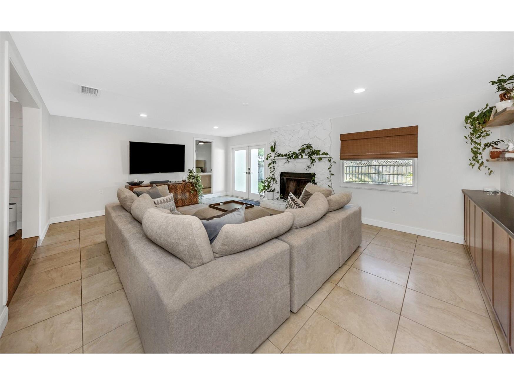 908 W Candlewood Avenue Tampa FL 33603 TB8513924 image16