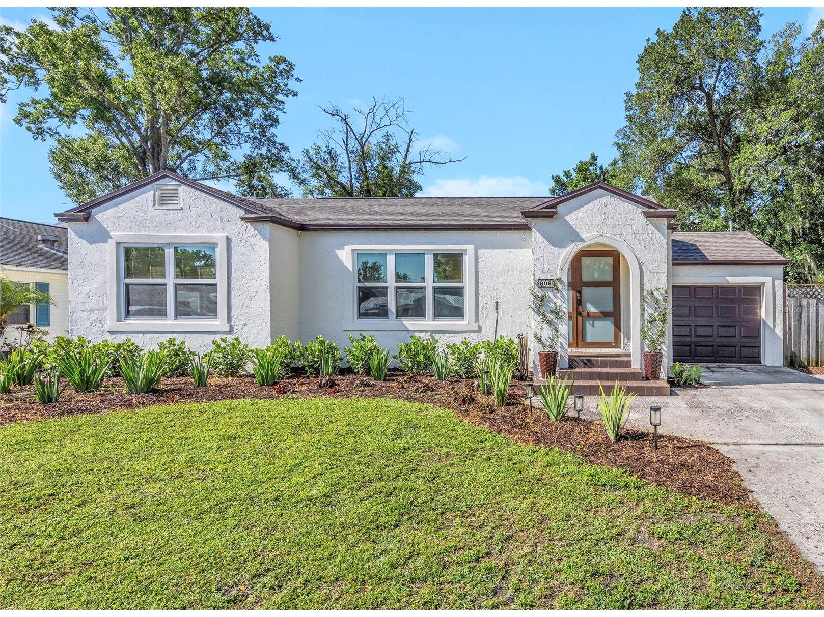 908 W Candlewood Avenue Tampa FL 33603 TB8513924 image2