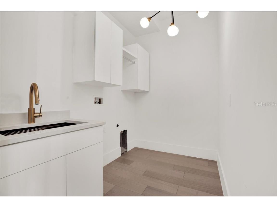 908 W Fribley Street Tampa FL 33603 TB8389732 image20