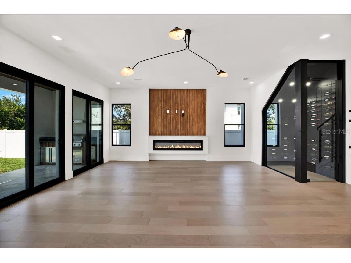 908 W Fribley Street Tampa FL 33603 TB8389732 image5