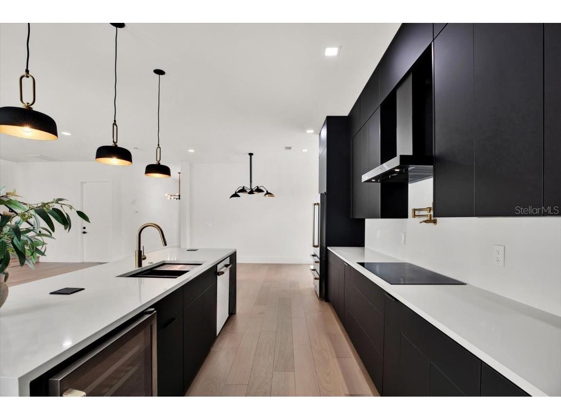 908 W Fribley Street Tampa FL 33603 TB8389732 image6