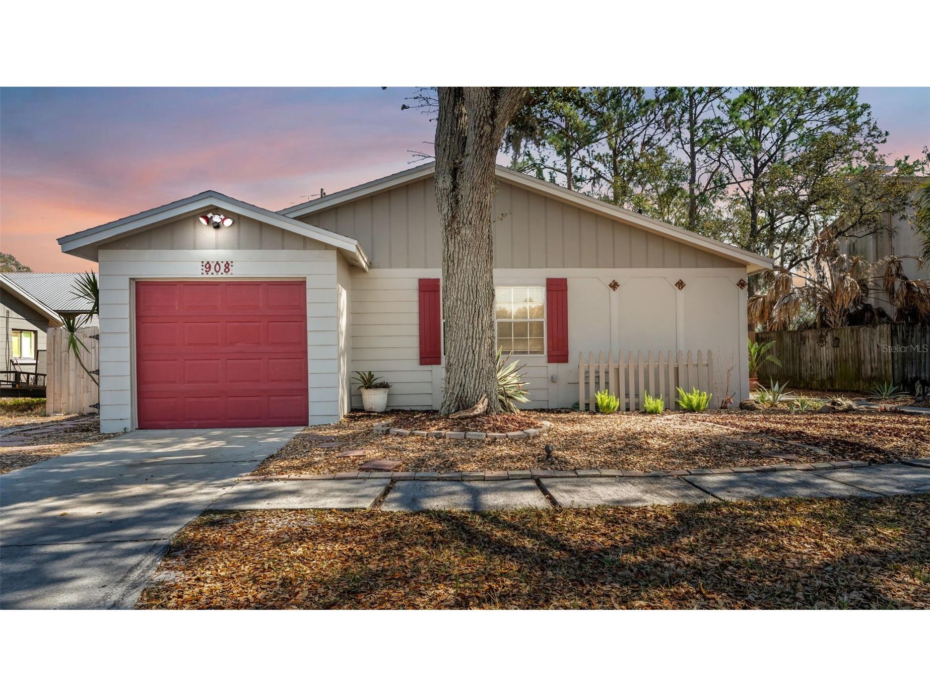 908 Whisper Lake Drive Winter Haven FL 33880 P4937925 image1