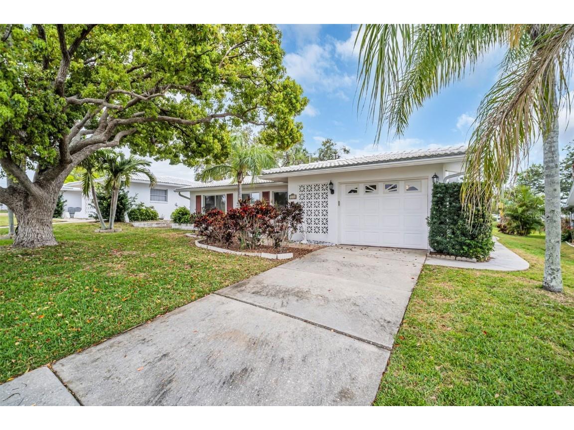 9082 141st Street Seminole FL 33776 TB8364123 image39