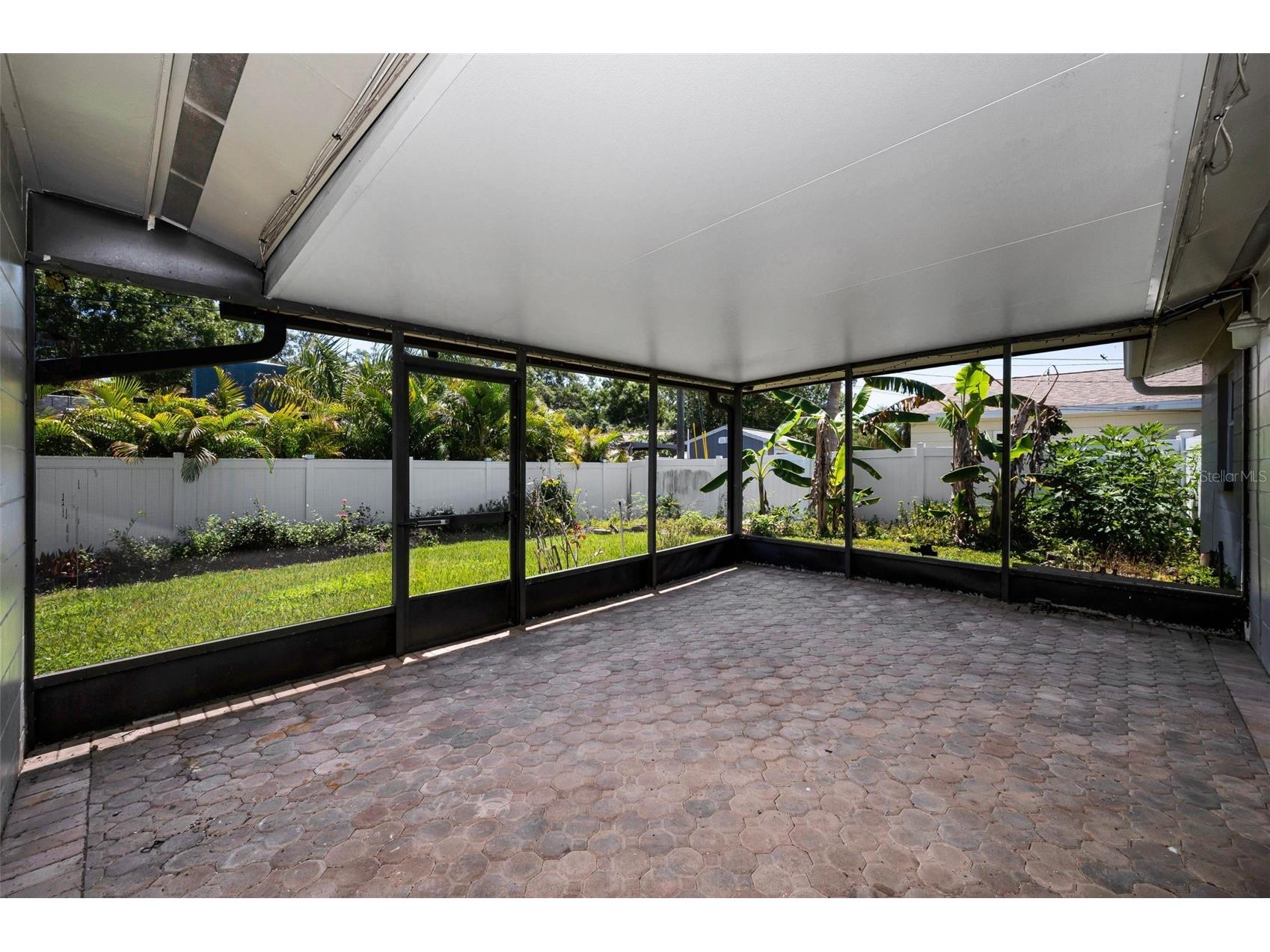 9083 Briarwood Drive Seminole FL 33772 TB8509777 image21
