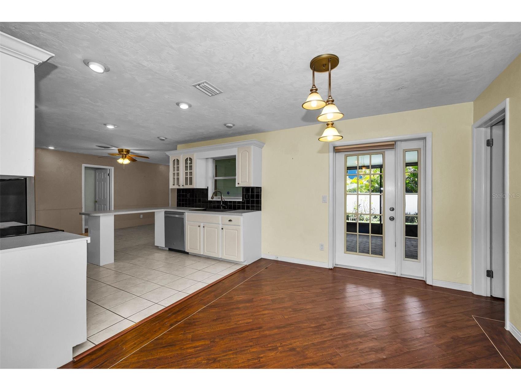 9083 Briarwood Drive Seminole FL 33772 TB8509777 image6