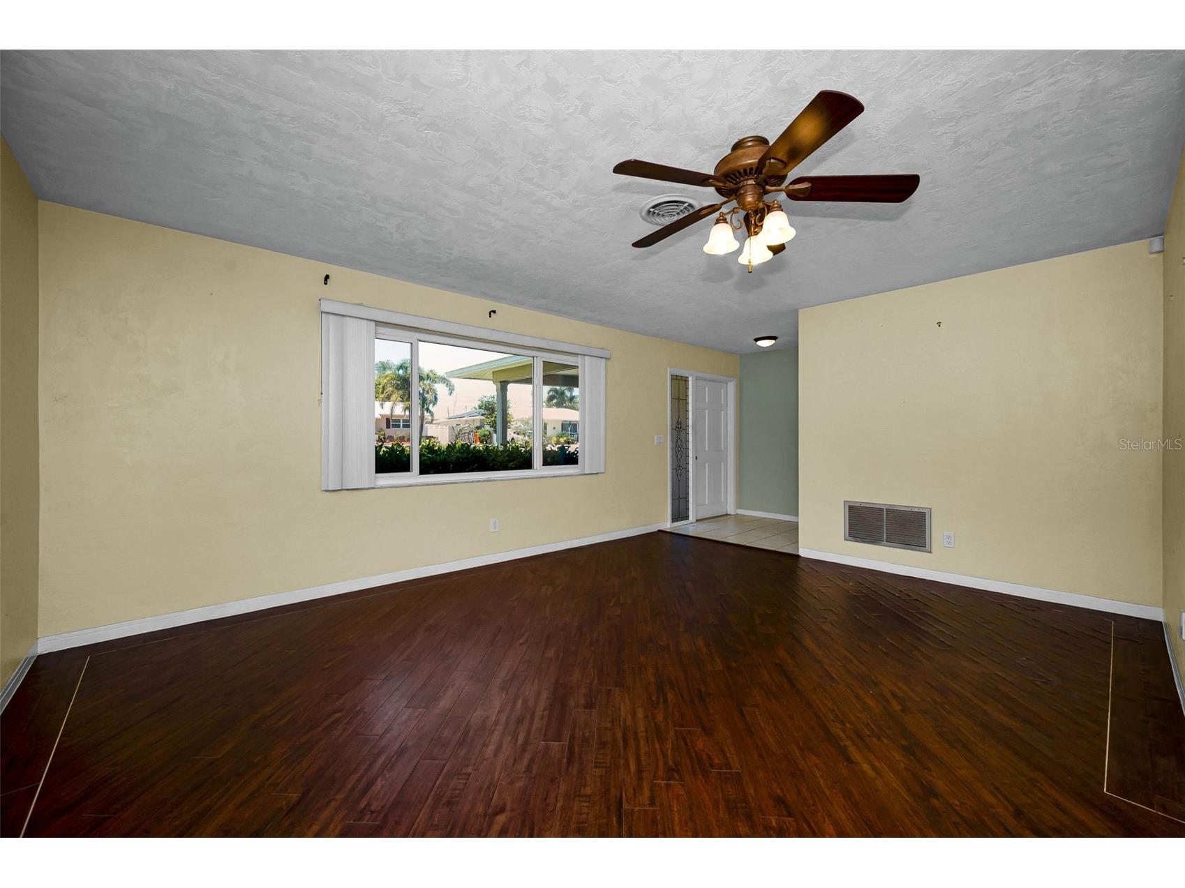 9083 Briarwood Drive Seminole FL 33772 TB8509777 image9