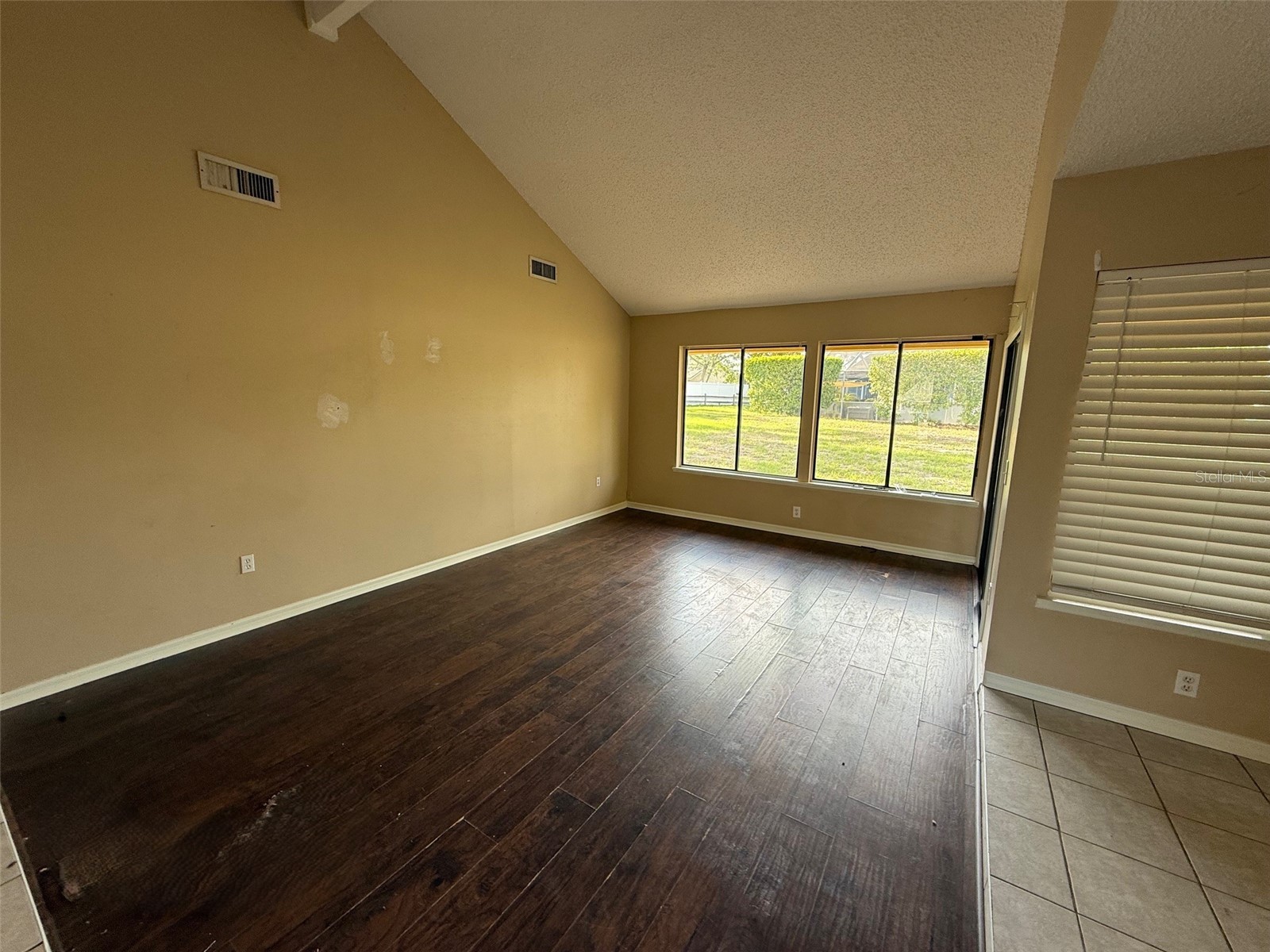 9085 Heather Boulevard Weeki Wachee FL 34613 W7884372 image2