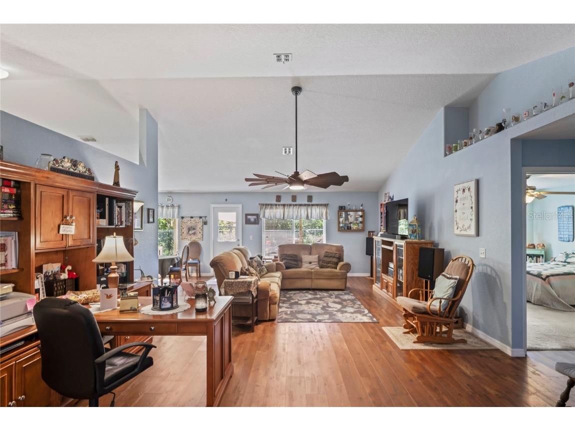 9086 Manchester Street Spring Hill FL 34606 W7879334 image5