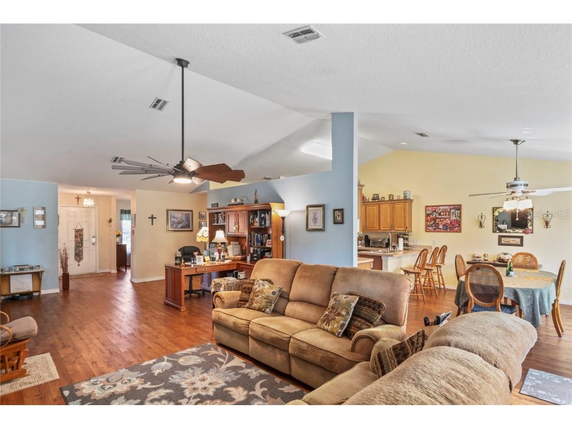 9086 Manchester Street Spring Hill FL 34606 W7879334 image7