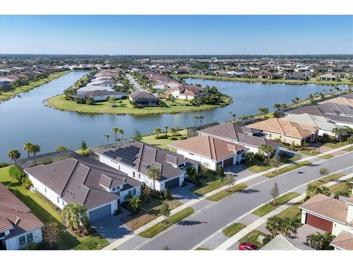 9088 Bernini Place Sarasota FL 34240 A4672603 image45