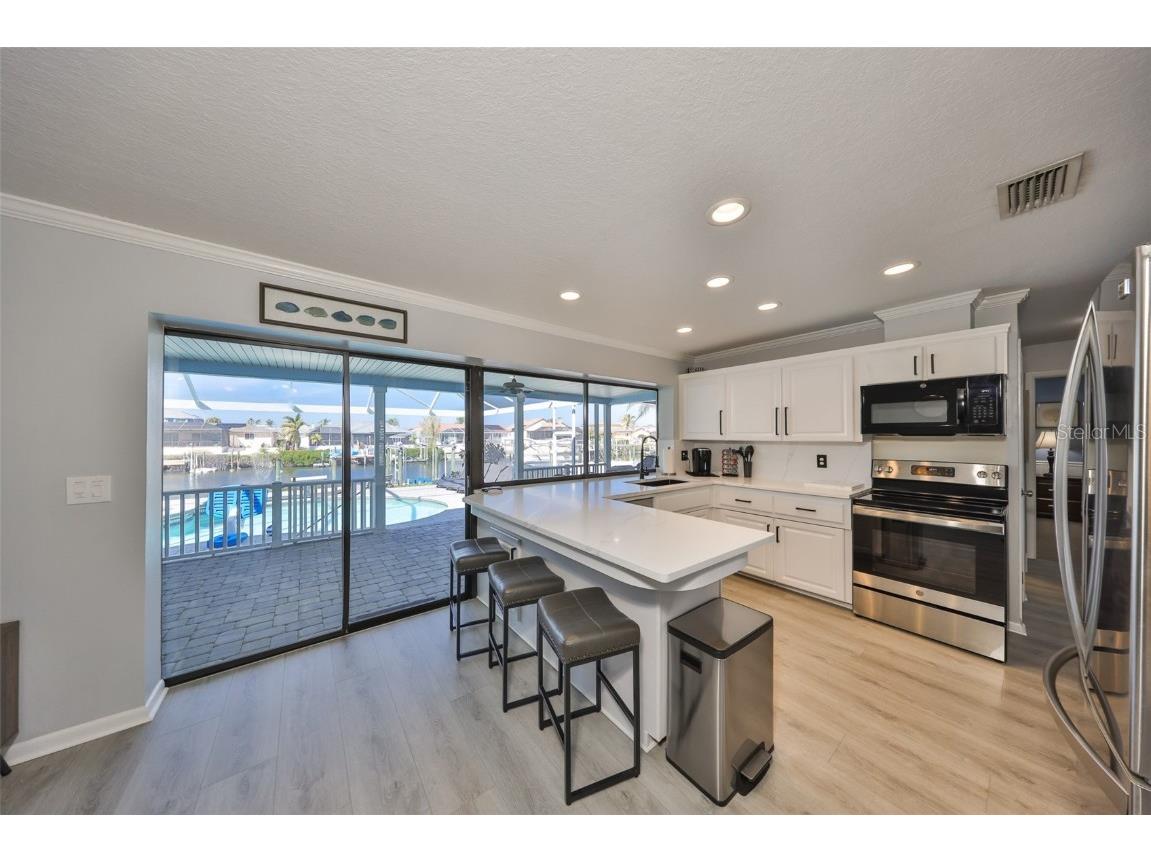 909 Birdie Way Apollo Beach FL 33572 TB8452569 image14