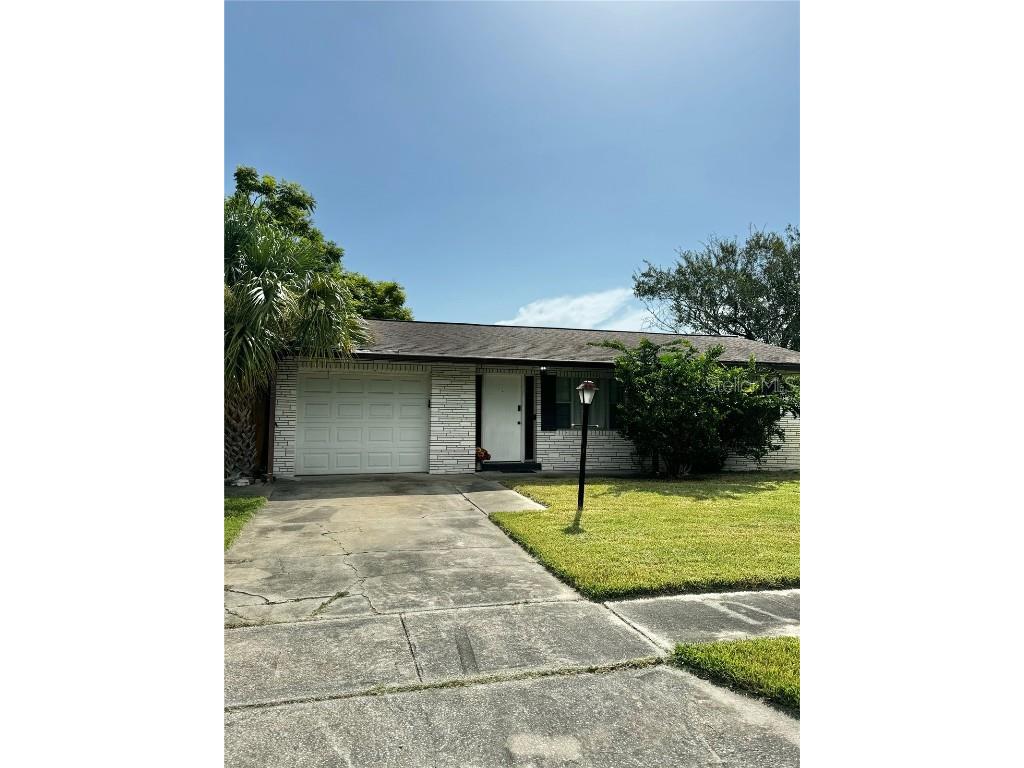 909 Damron Street Daytona Beach FL 32117 O6223314 image1