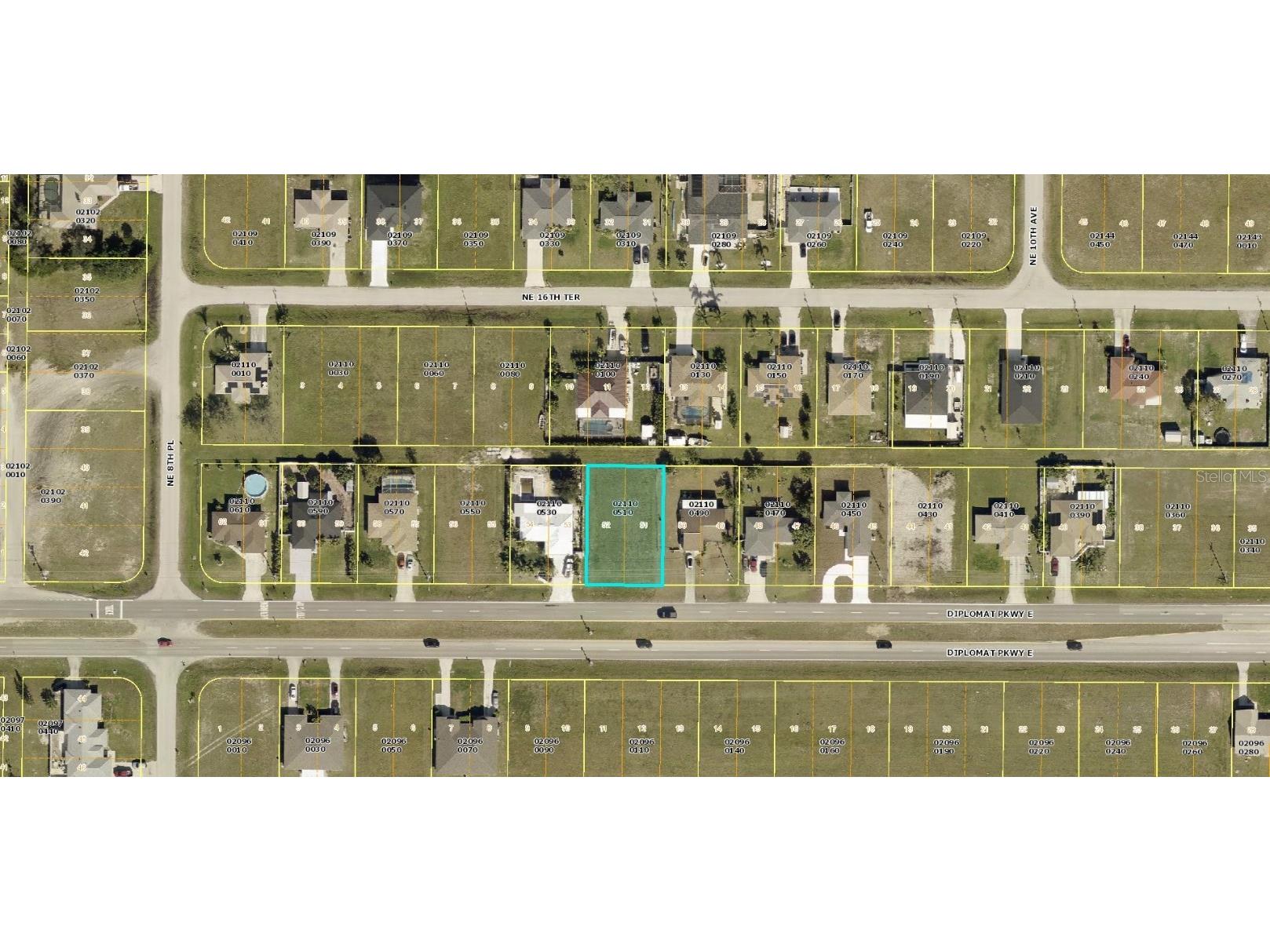 909 Diplomat Parkway E Cape Coral FL 33909 A4619888 image1