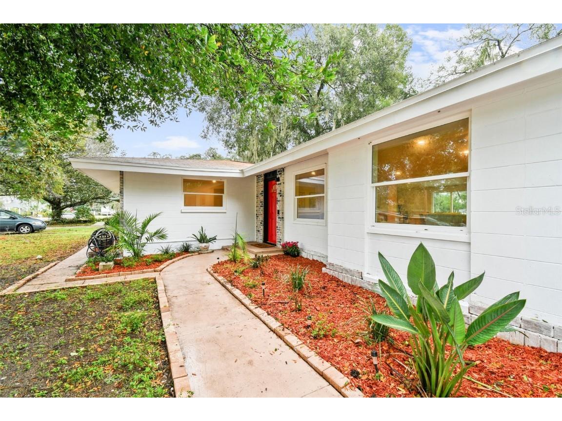 909 Eastwood Drive Brandon FL 33511 T3496132 image1