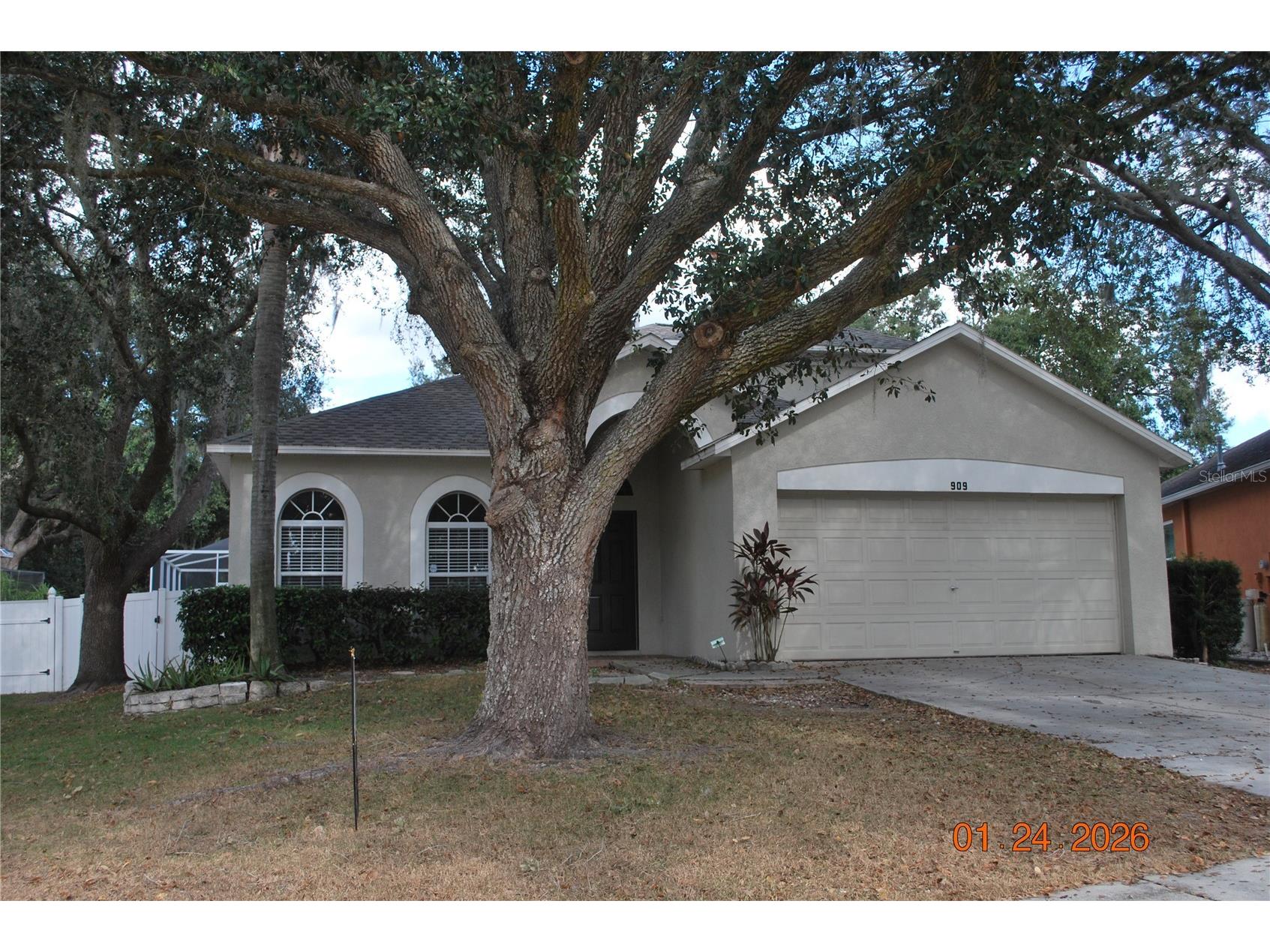 909 Grand Canyon Drive Valrico FL 33594 TB8469073 image1