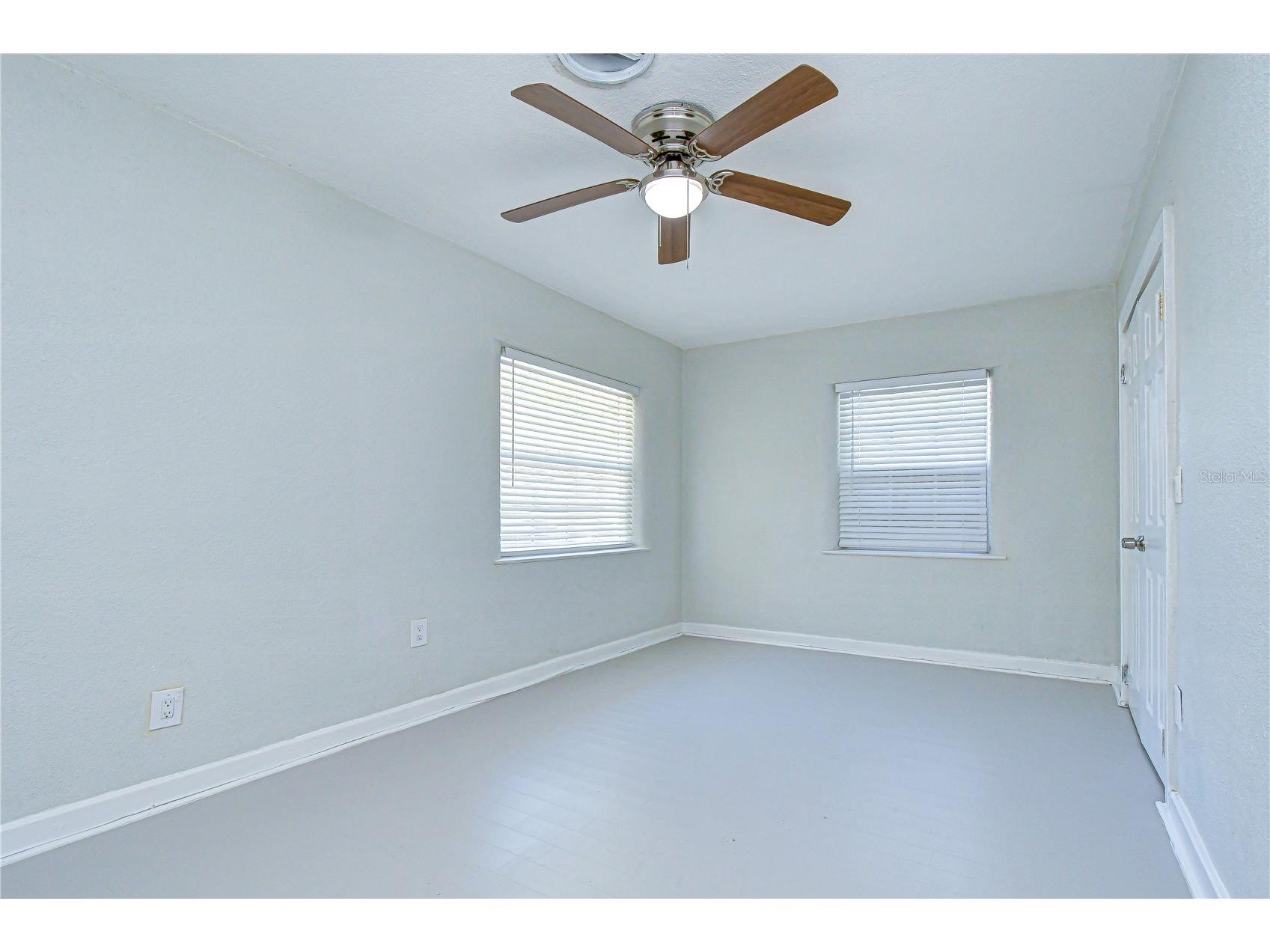 909 Hart Street Clearwater FL 33755 TB8497842 image42