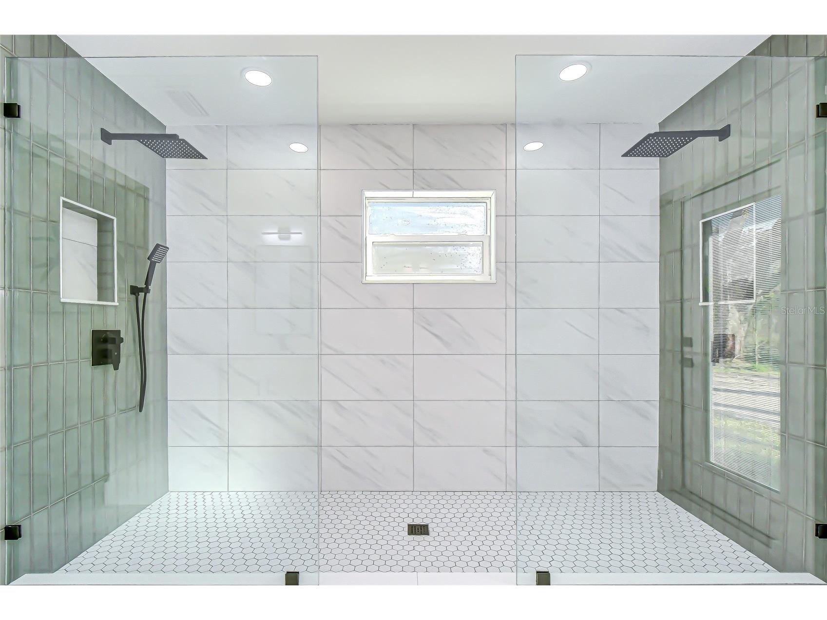 909 Lake Charles Circle Lutz FL 33548 TB8461269 image20