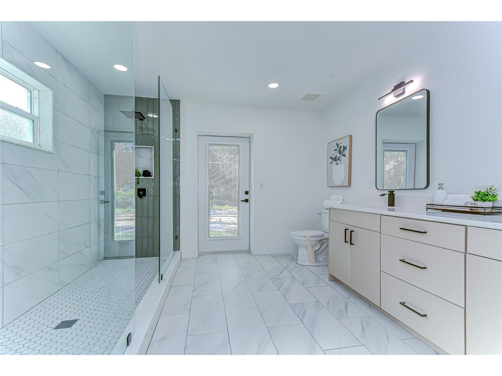 909 Lake Charles Circle Lutz FL 33548 TB8461269 image21