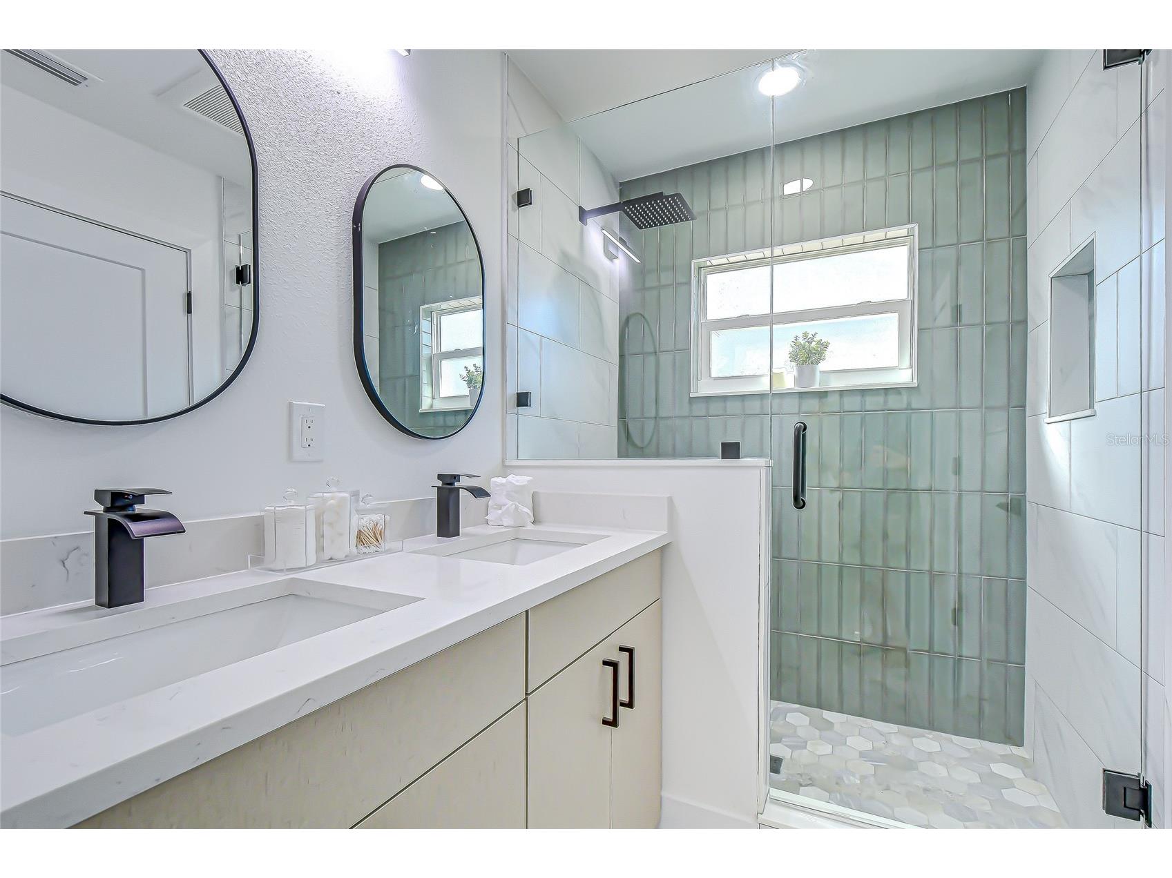 909 Lake Charles Circle Lutz FL 33548 TB8461269 image28