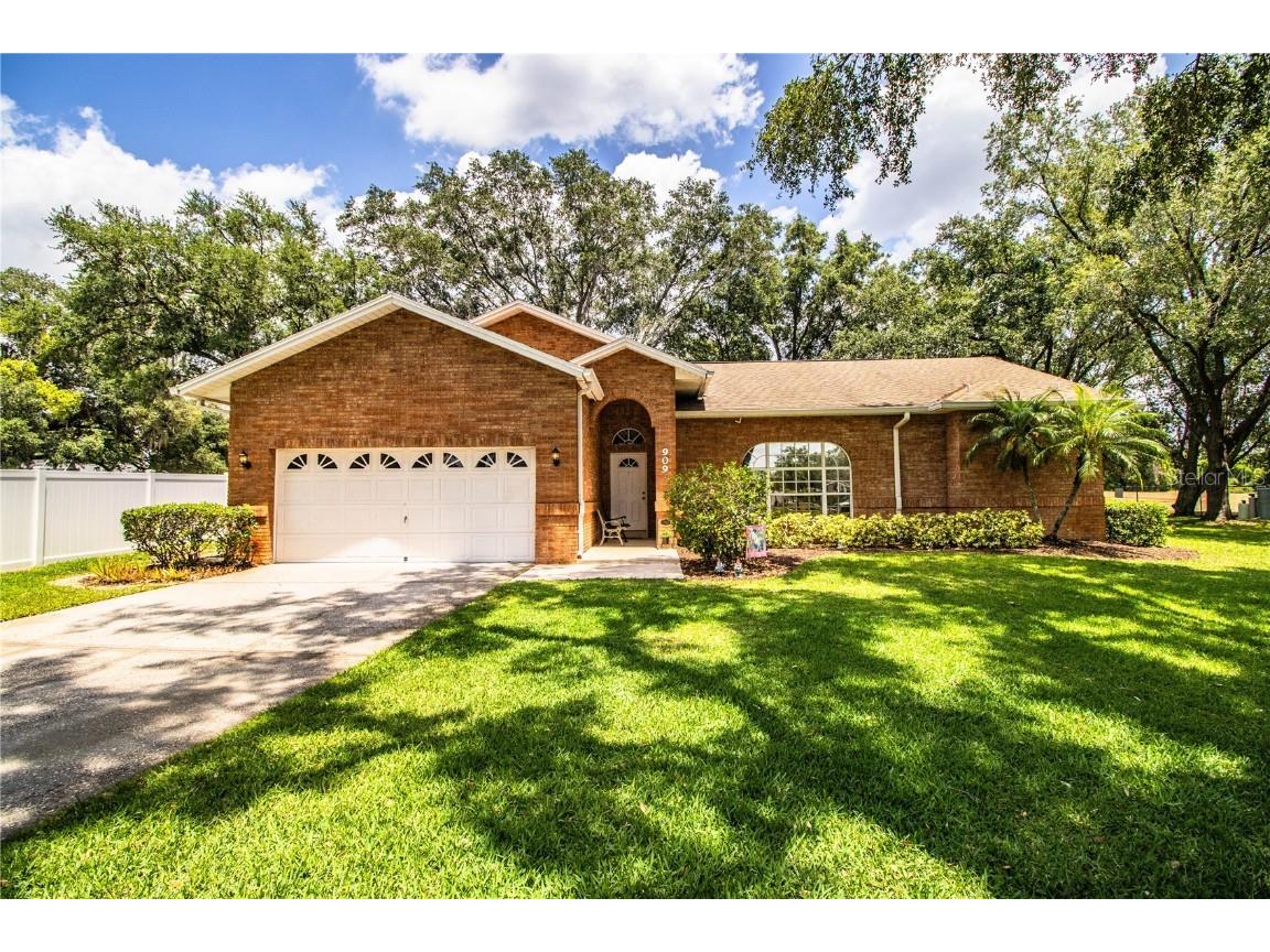 909 Lake Deeson Point Lakeland FL 33805 - LAKE DEESON L4952641 image1