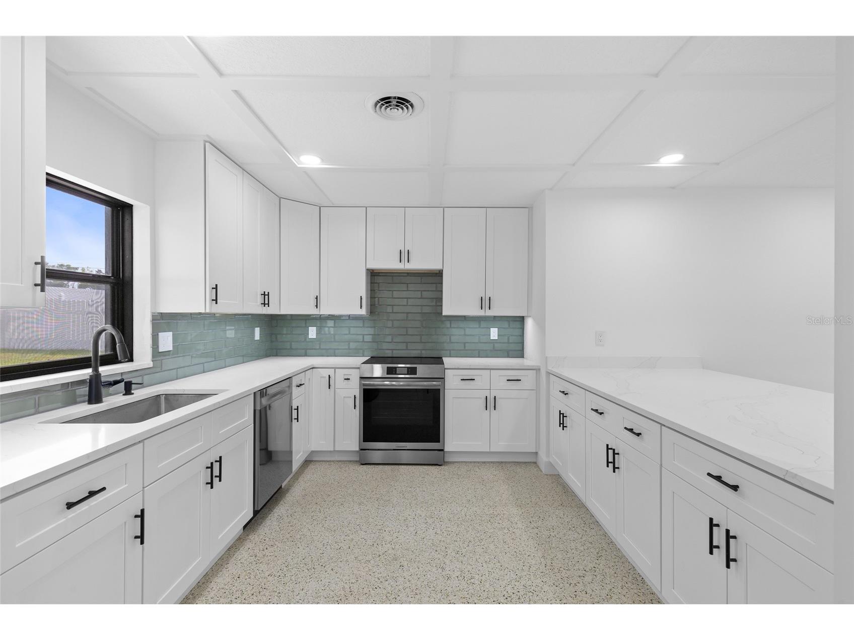 909 Marabon Avenue Orlando FL 32806 O6392979 image10
