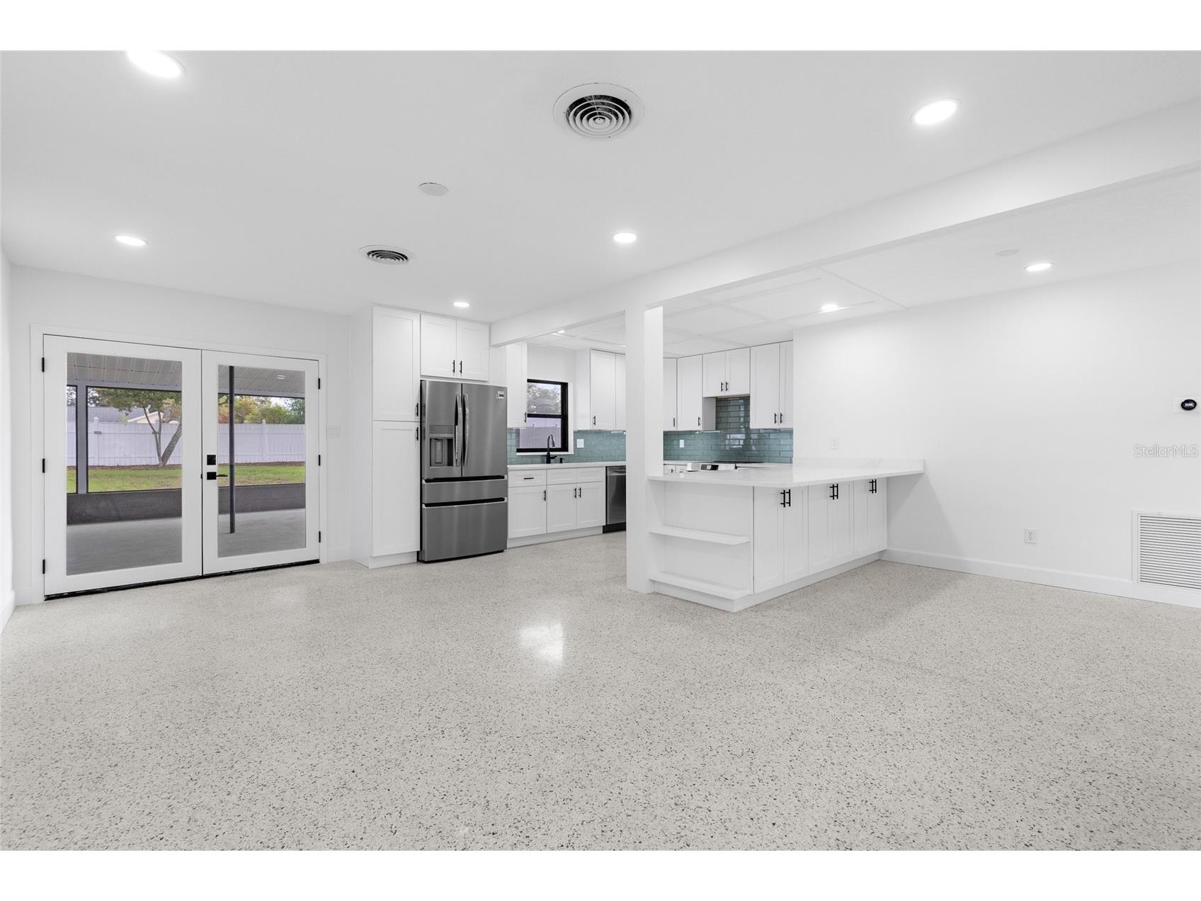 909 Marabon Avenue Orlando FL 32806 O6392979 image15
