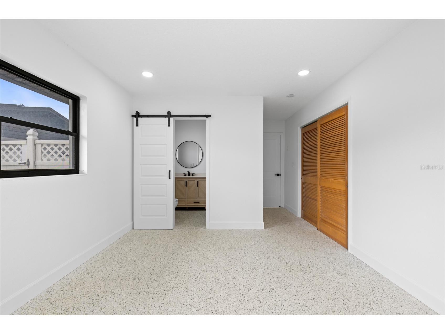 909 Marabon Avenue Orlando FL 32806 O6392979 image17