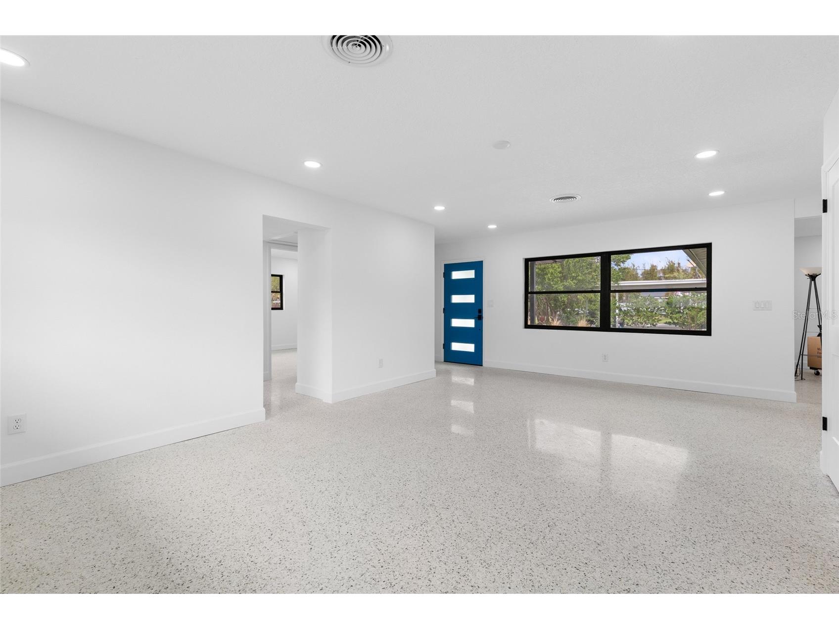 909 Marabon Avenue Orlando FL 32806 O6392979 image8