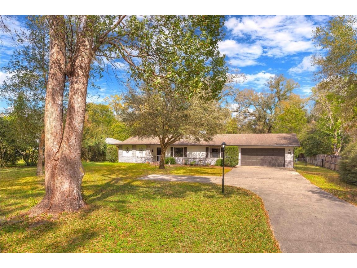 909 Mercers Fernery Road Deland FL 32720 V4934781 image1