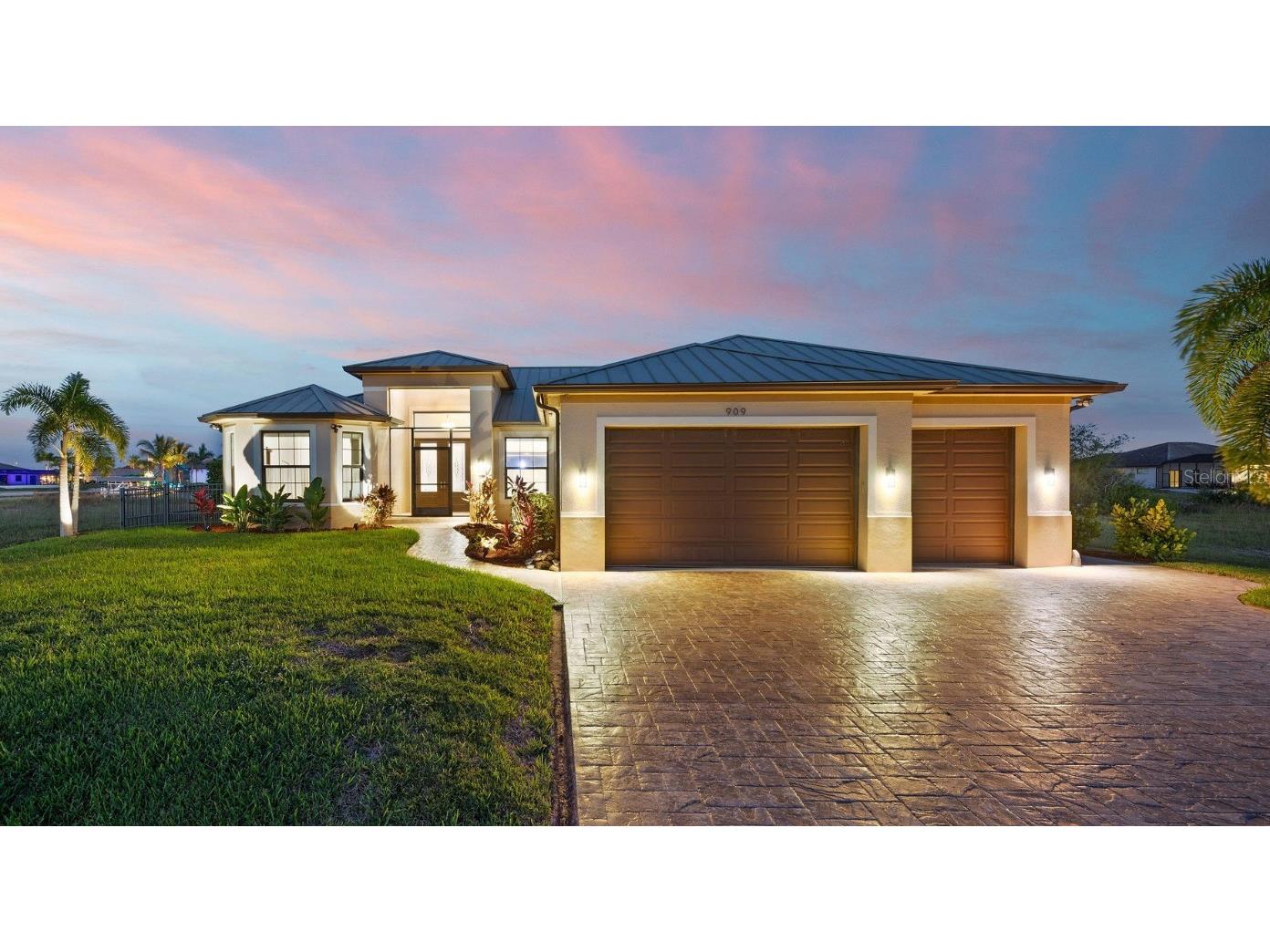 909 NW 39th Avenue Cape Coral FL 33993 - HERMOSA/CINEMATIC CANALS C7484568 image1