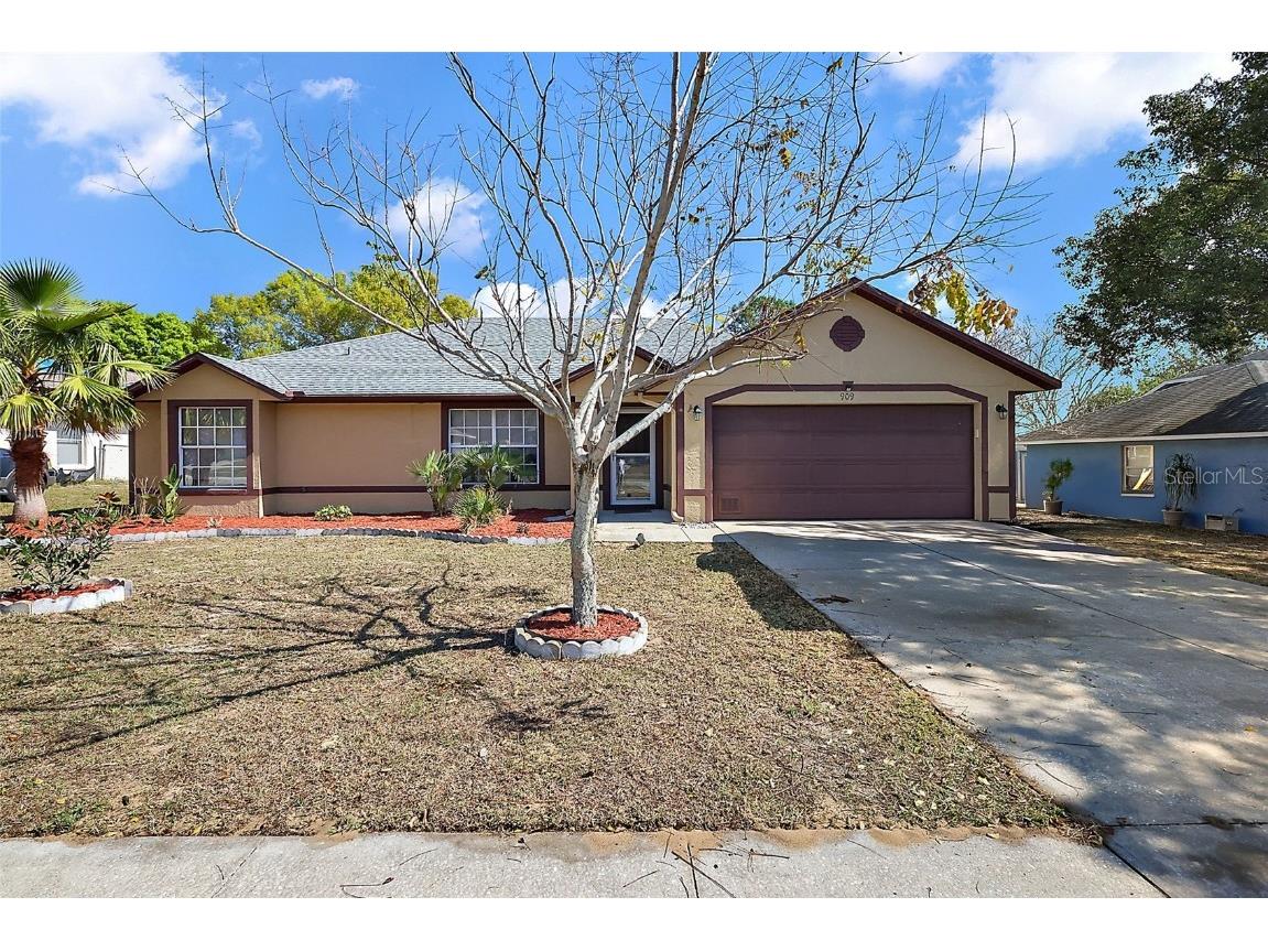 909 Palm Forest Lane Minneola FL 34715 G5092945 image1