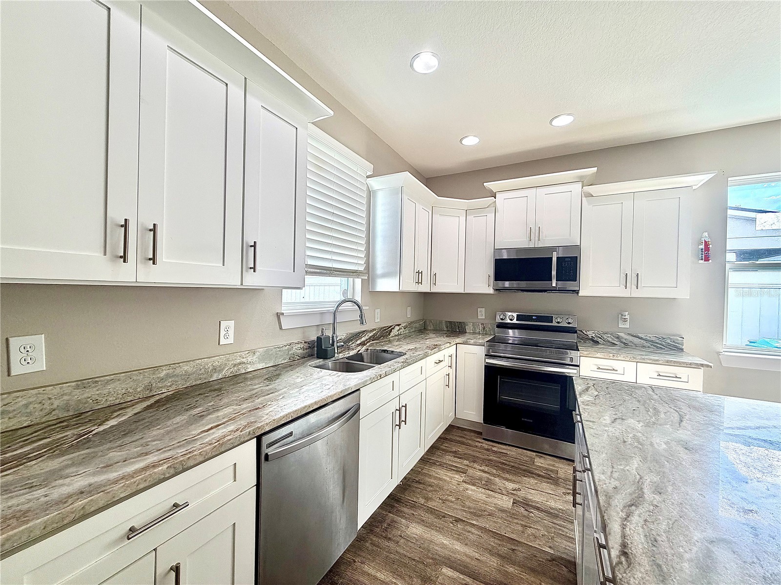 909 Randall Street Orlando FL 32805 O6393902 image18
