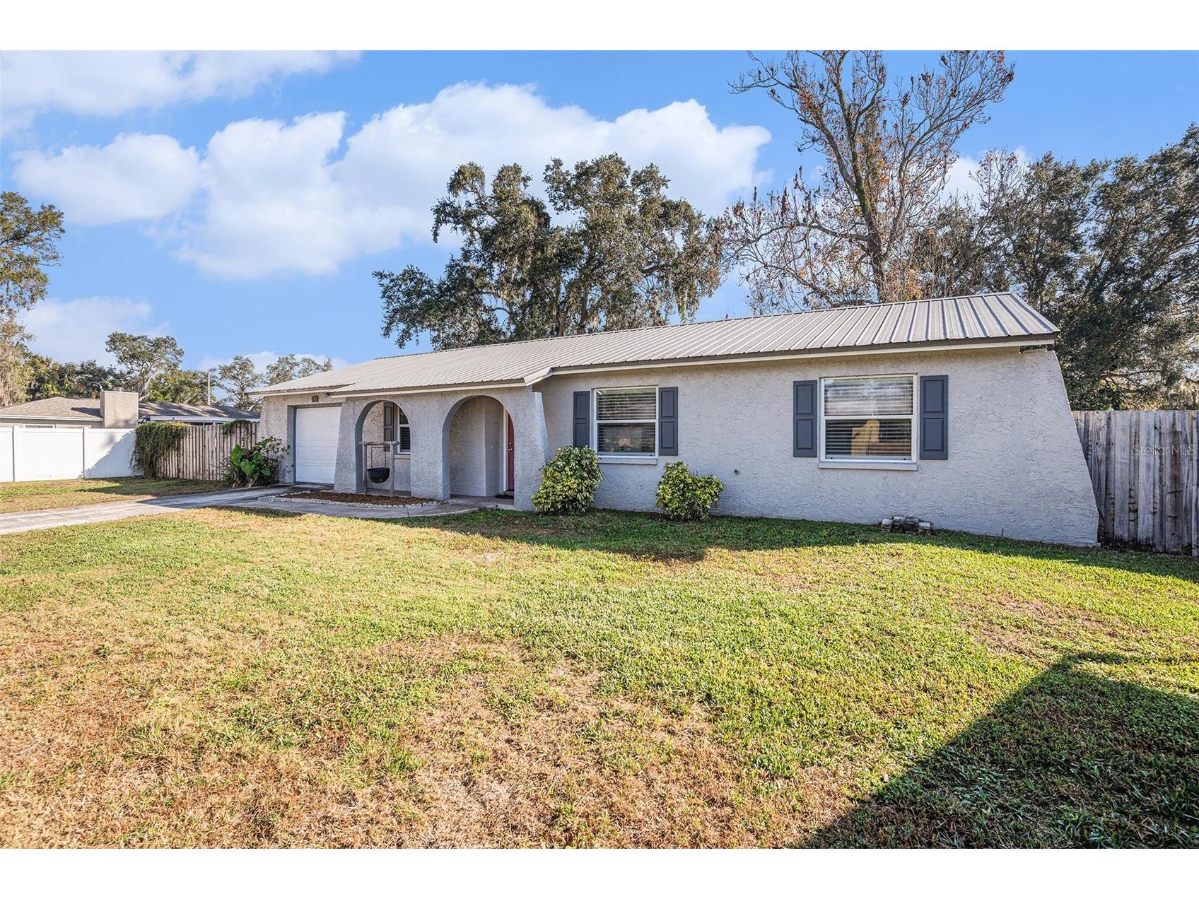 909 Silver Ridge Way Valrico FL 33594 TB8462696 image1