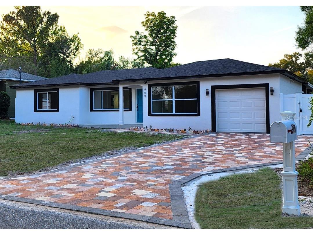 909 W Country Club Drive Tampa FL 33612 T3483202 image1