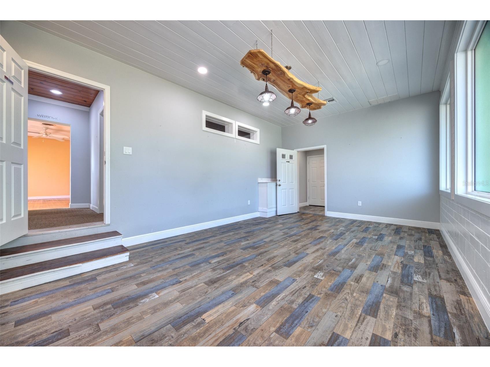 909 W New York Avenue Deland FL 32720 V4946194 image17