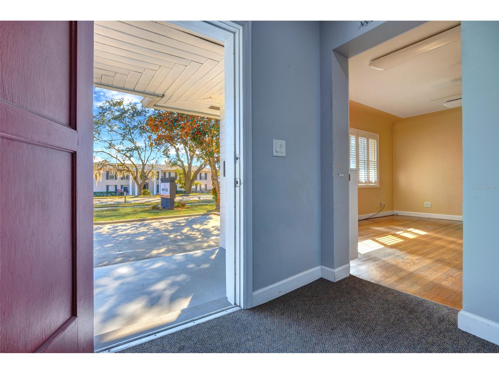 909 W New York Avenue Deland FL 32720 V4946194 image3