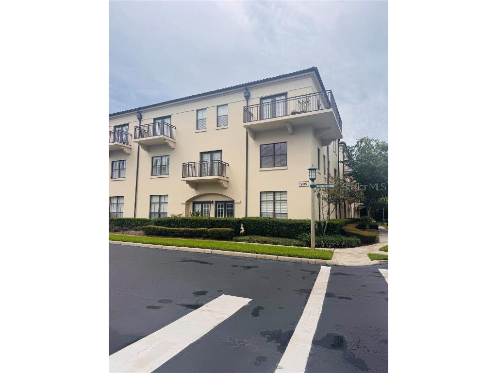 909 Waterside Lane #205 Kissimmee FL 34747 O6338678 image1