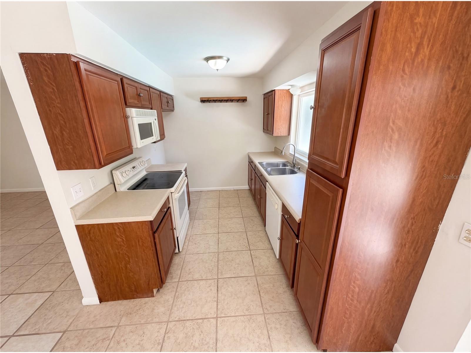 909 Winchester Court Brandon FL 33510 O6395828 image2