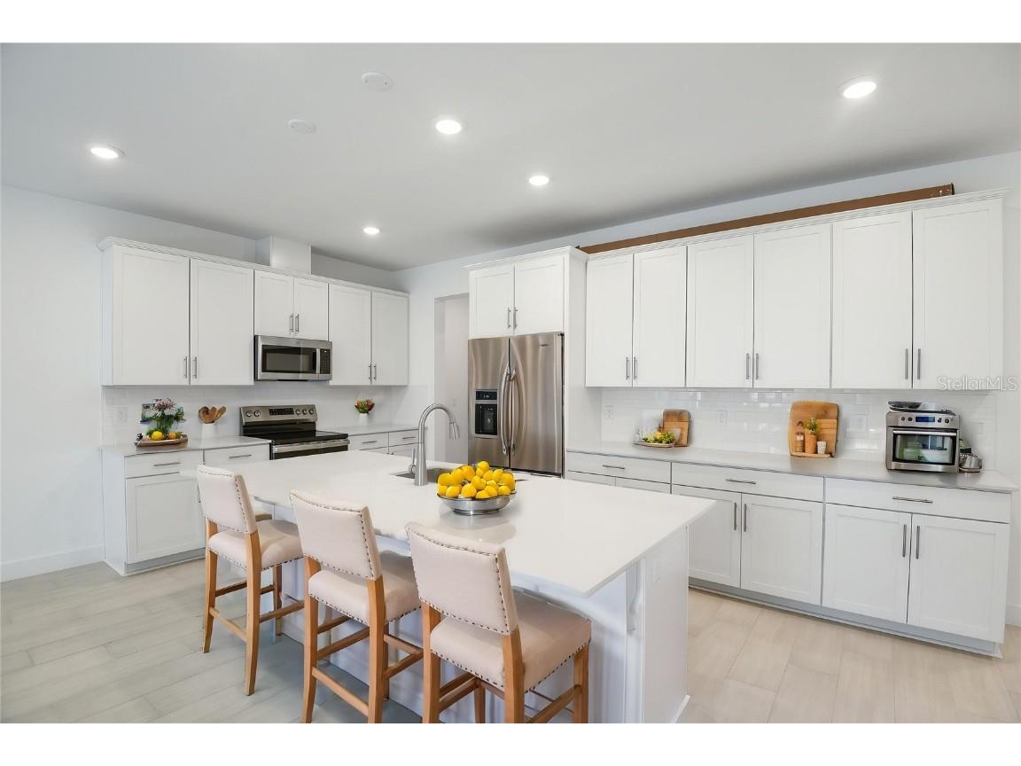 9093 Players Drive Weeki Wachee FL 34613 S5118973 image4