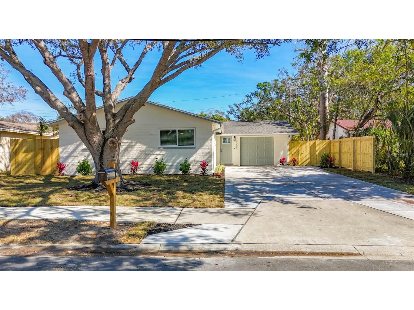 9095 52nd Street N Pinellas Park FL 33782 TB8347745 image1