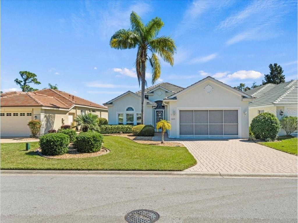 9095 Penelope Drive Weeki Wachee FL 34613 W7859035 image1