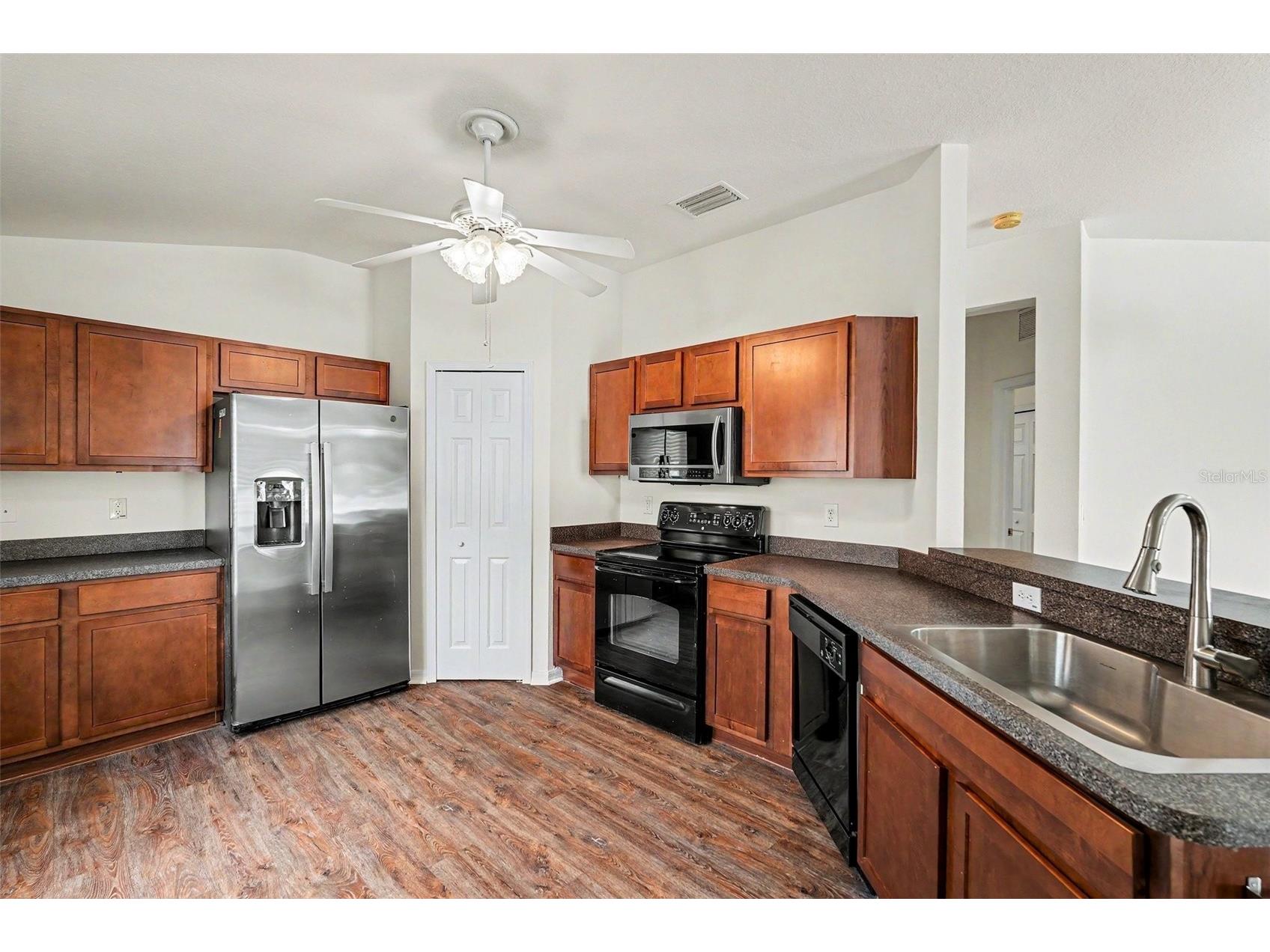 9096 Southern Charm Circle Brooksville FL 34613 TB8502594 image4