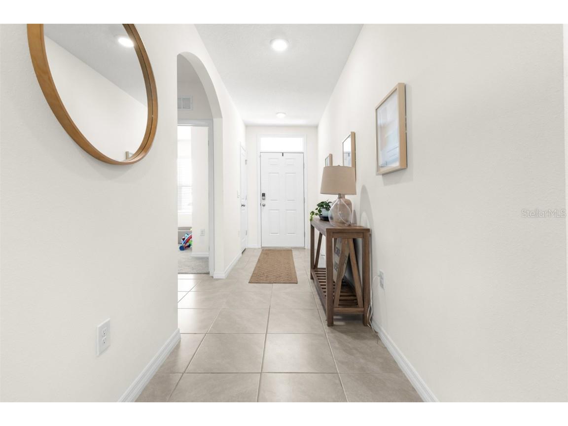 9098 Forge Breeze Loop Wesley Chapel FL 33545 TB8396489 image3