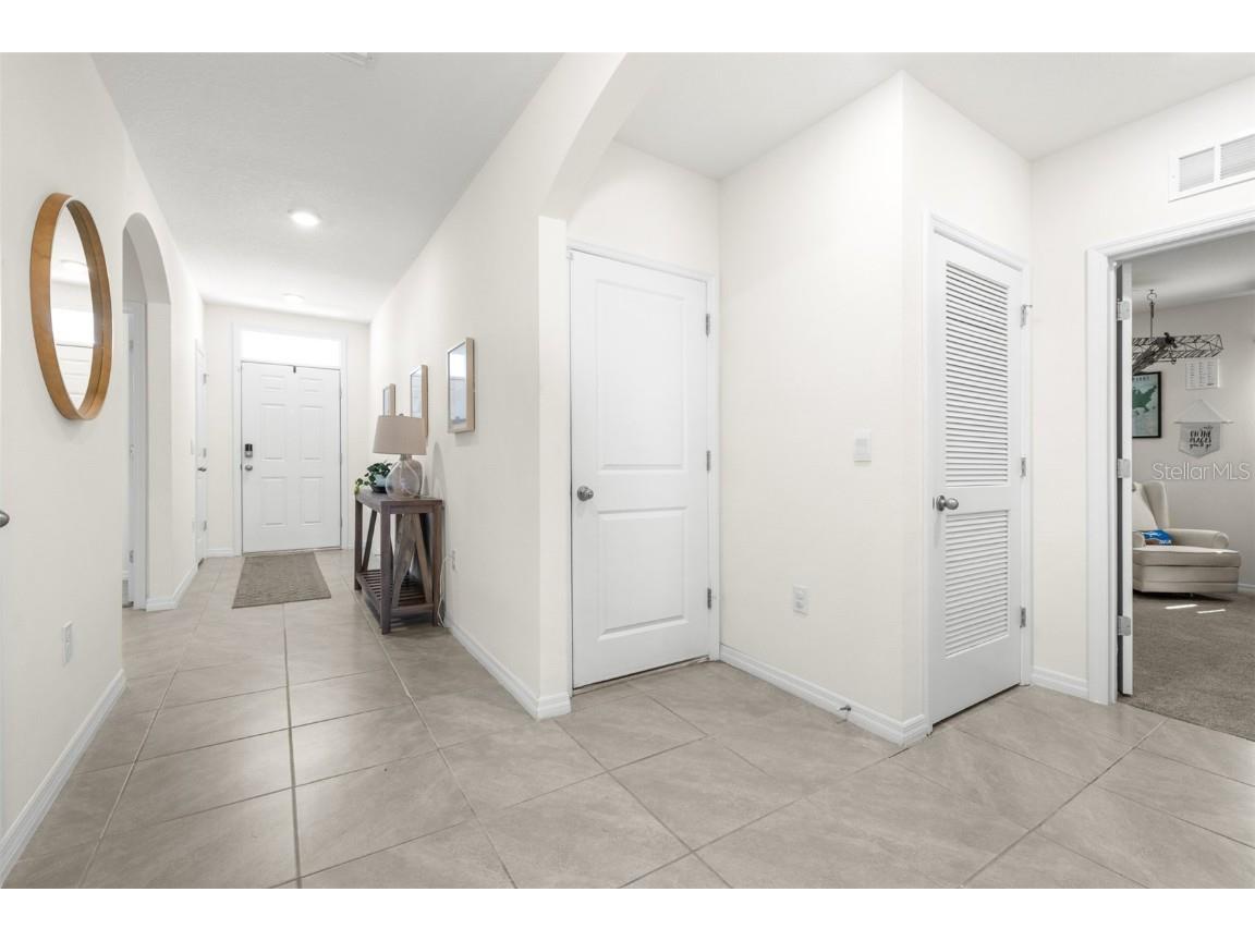 9098 Forge Breeze Loop Wesley Chapel FL 33545 TB8396489 image4