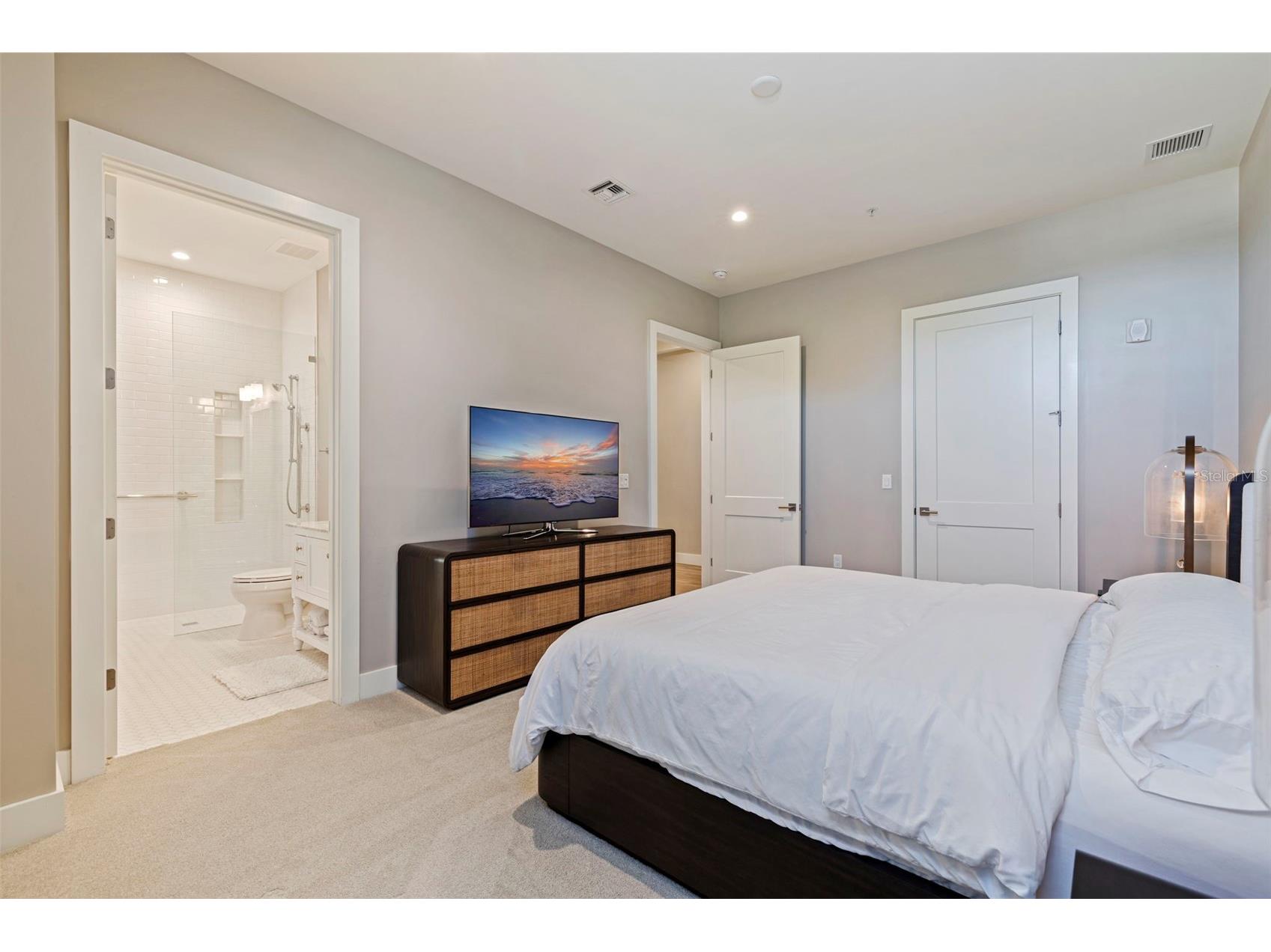 91 Davis Boulevard #201 Tampa FL 33606 TB8485996 image23